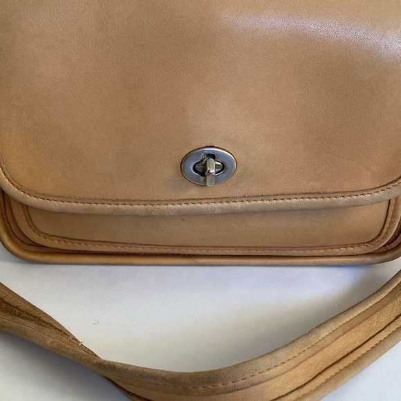 Coach Rambler's Legacy Vintage Tan Leather Shoulder Crossbody Bag 9061 - Picture 2 of 16